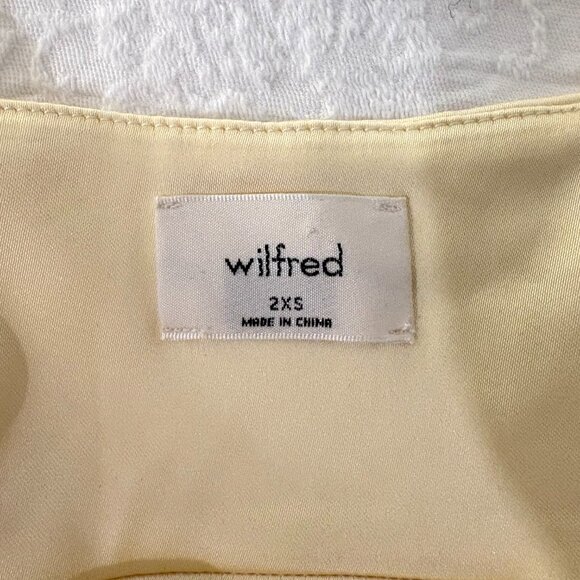 Wilfred Aritzia Shine Bustier, Yellow Satin Size XXS - Picture 3 of 3